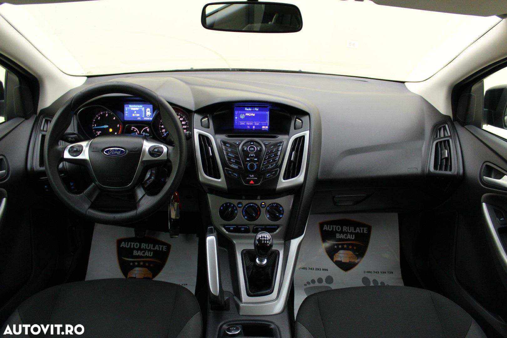 Ford Focus - 8