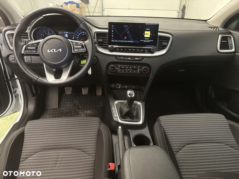 Kia Ceed 1.5 T-GDI M - 21