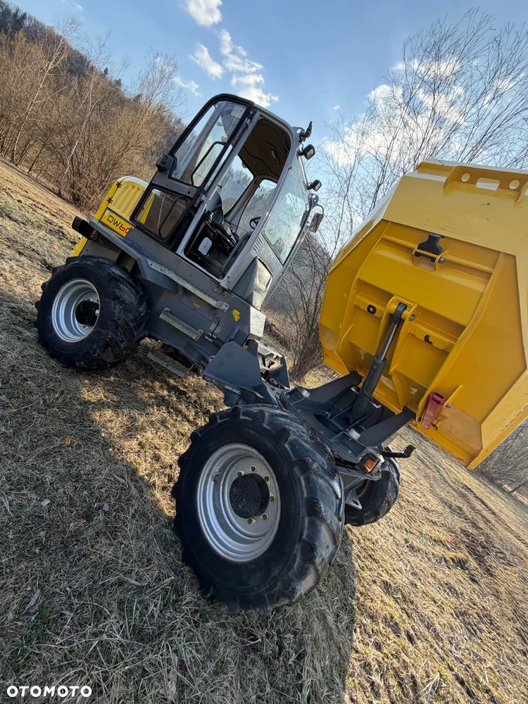 Wacker Neuson DW60 Wozidło 4x4. 6 ton ładowność z Pełną kabiną. Centralne smarowanie! OBROTOWA koleba 2500 mtg 2018 rok.  Jak nowe z salonu PERKINS turbo silnik. Pochodzi z Norweskiego Gospodarstwa Ziemniaczanego! Pełne sterowanie dżojstik REWERS HYDROSTATIC Ogrzewana Kabina Opony zero zużycia. Aktualna DEKRA. Kamery wysokiej jakośći! Zero luzów i wycieków. Szybka wolna jazda. Wielka Okazja - 38