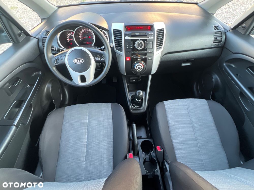 Kia Venga 1.4 CVVT Attract - 11