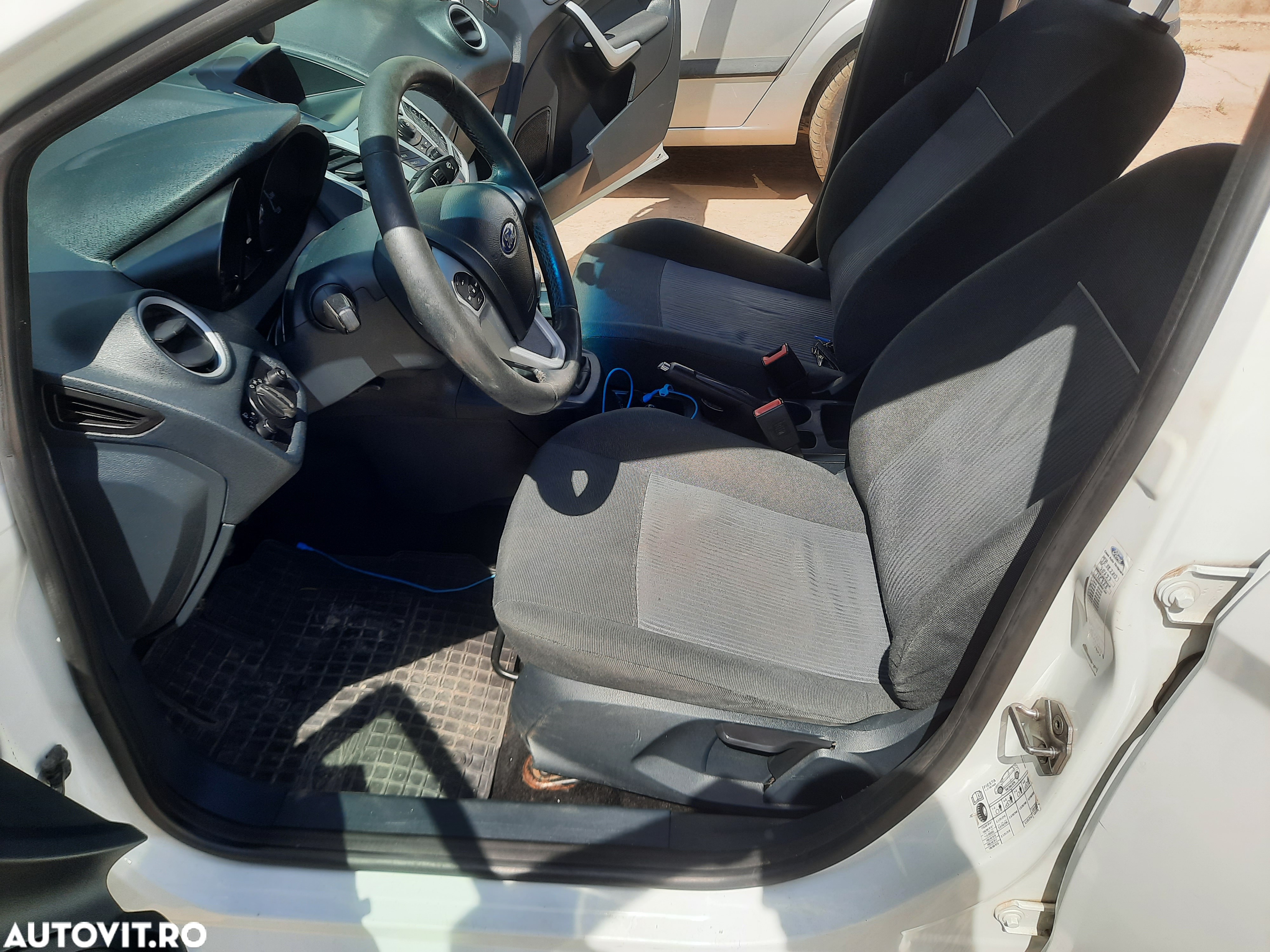 Ford Fiesta - 2
