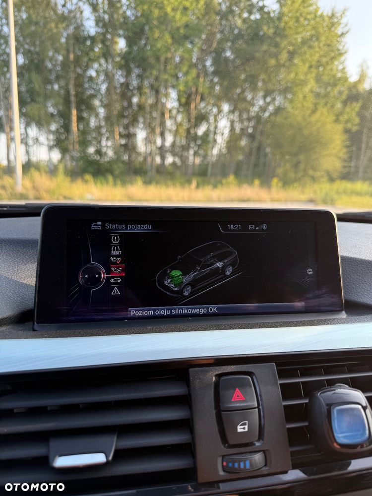 BMW Seria 3 320d xDrive - 34