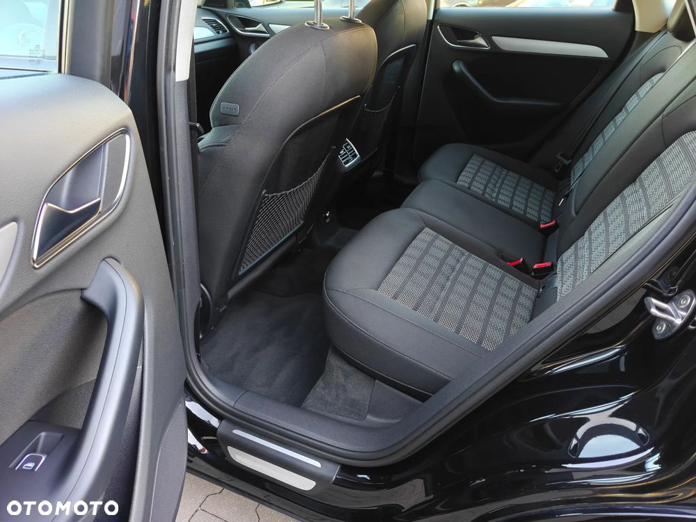 Audi Q3 2.0 TDI Design - 22