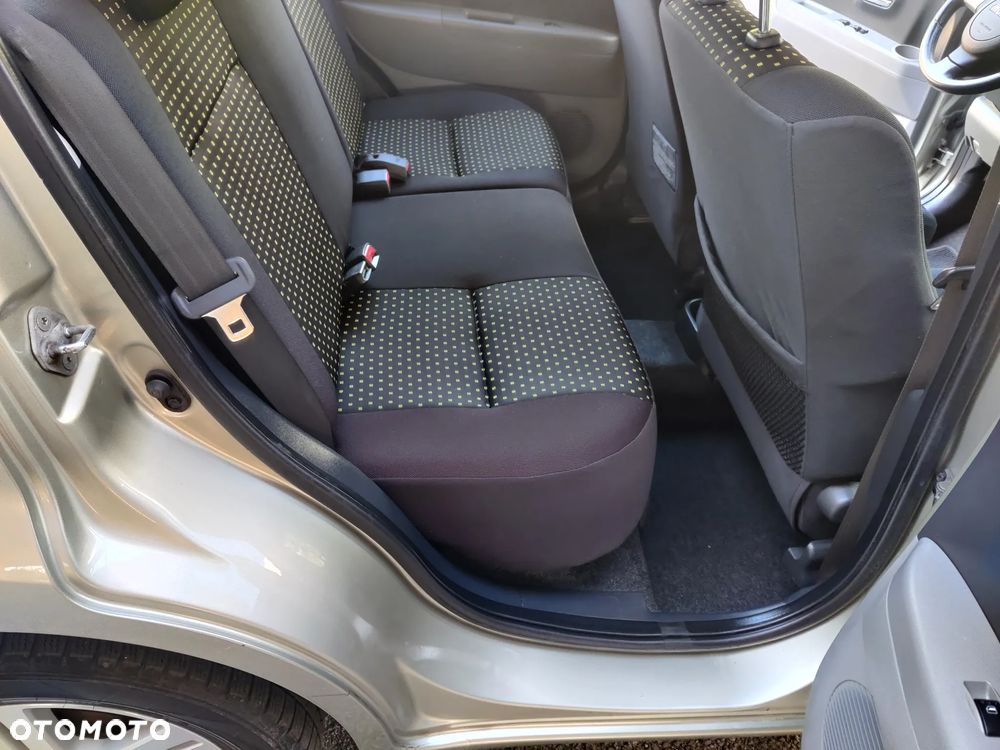Daihatsu Sirion 1.3 Top S - 25