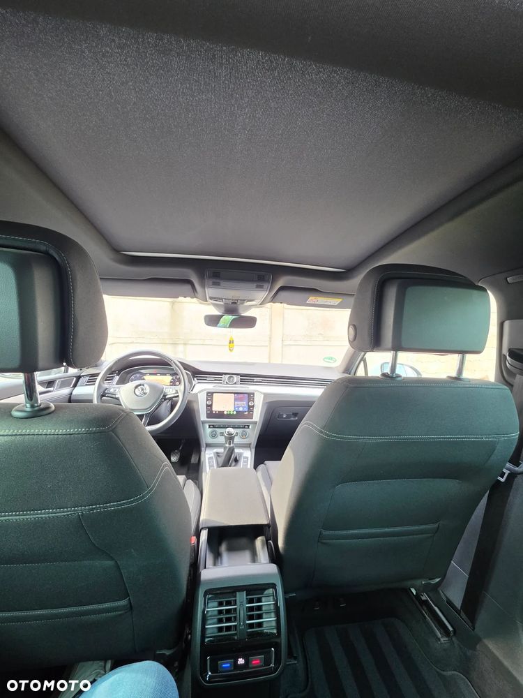 Volkswagen Passat 2.0 TDI (BlueMotion Technology) Highline - 22