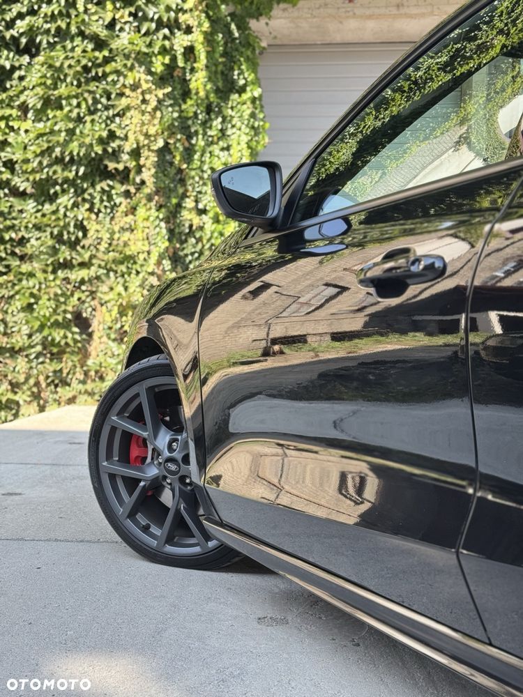 Ford Focus 2.0 EcoBlue ST - 21