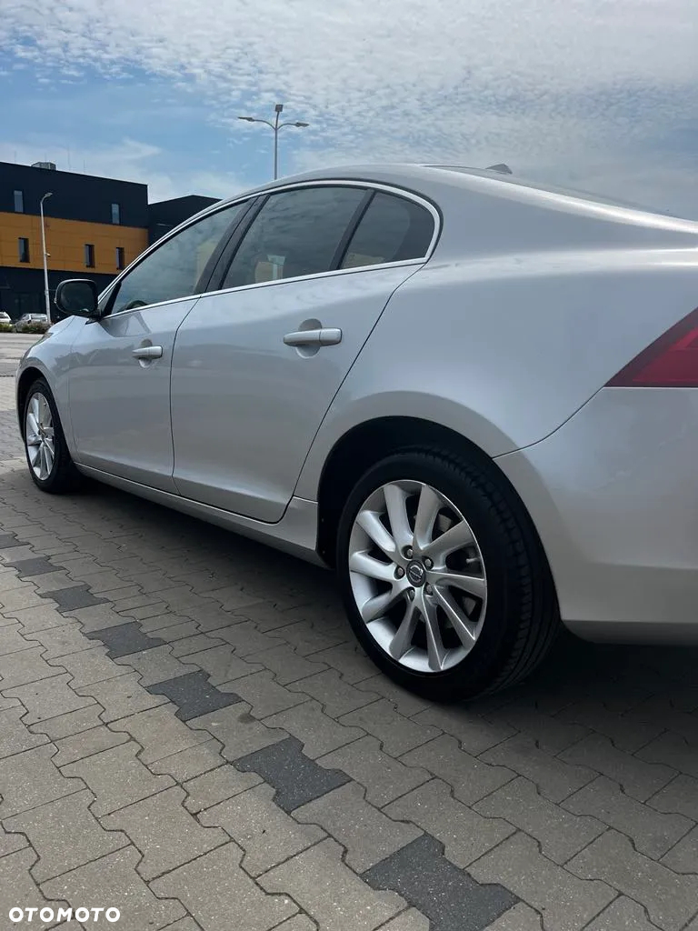 Volvo S60 D3 Momentum - 3