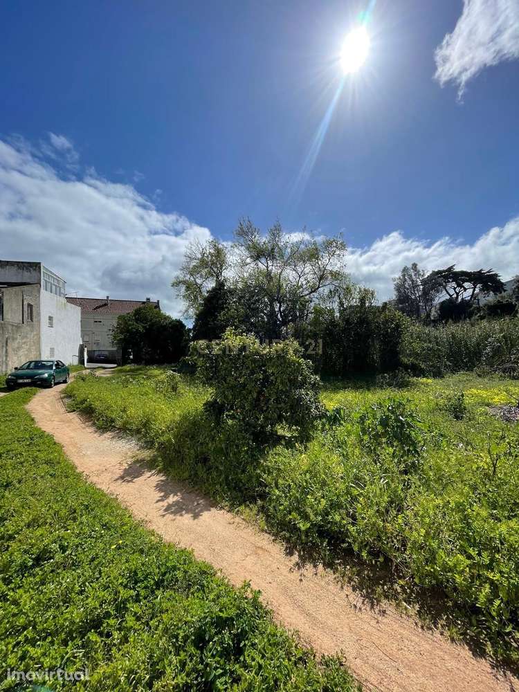 Terreno no Estoril para equipamentos - Grande imagem: 2/10