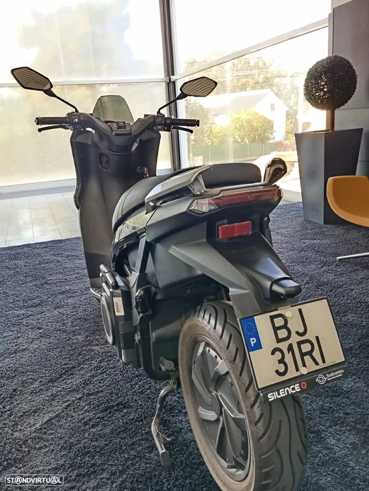 Silence S01 L3e - 10