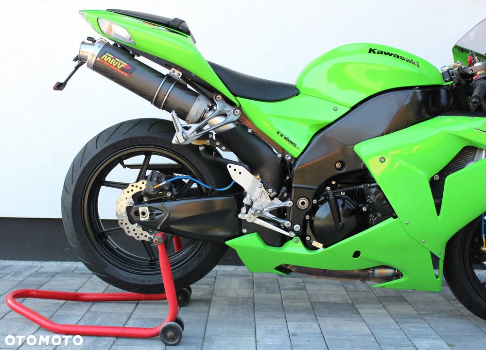 Kawasaki ZXR - 10