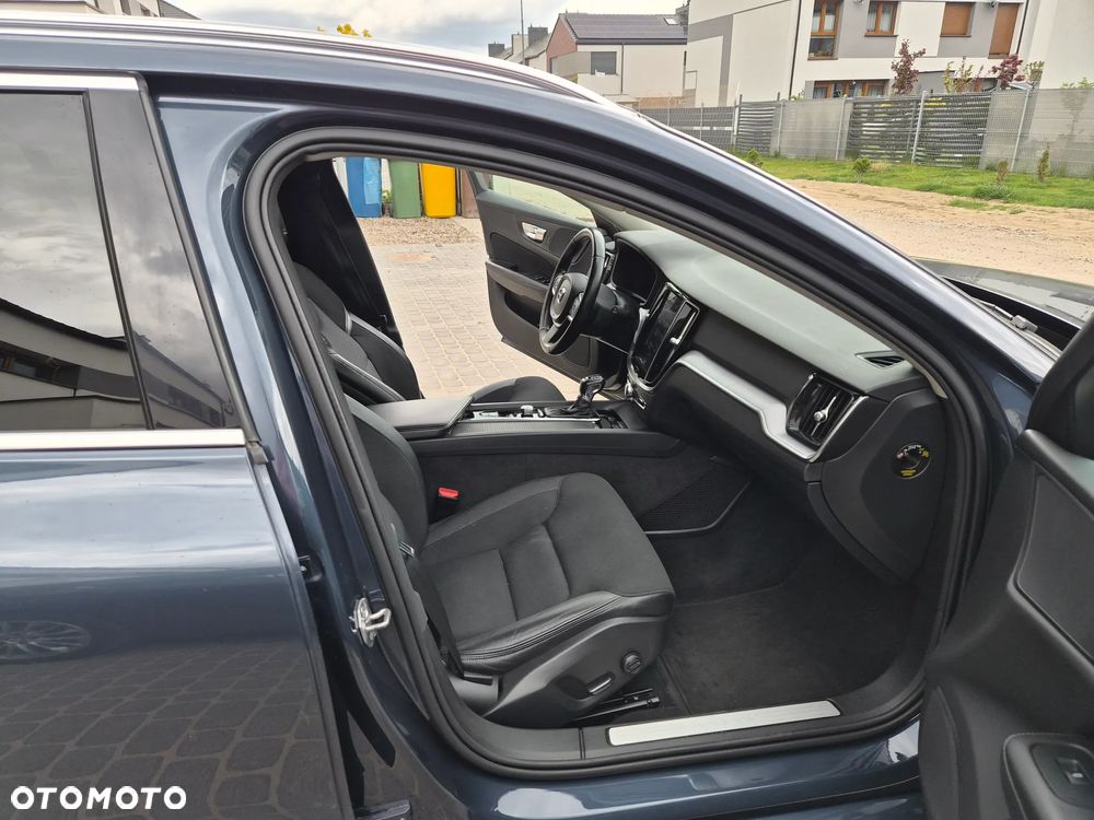 Volvo V60 D3 Geartronic Momentum - 8