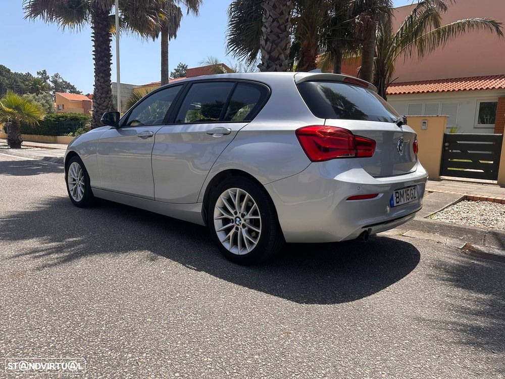 BMW 116 d Aut. Sport Line - 7