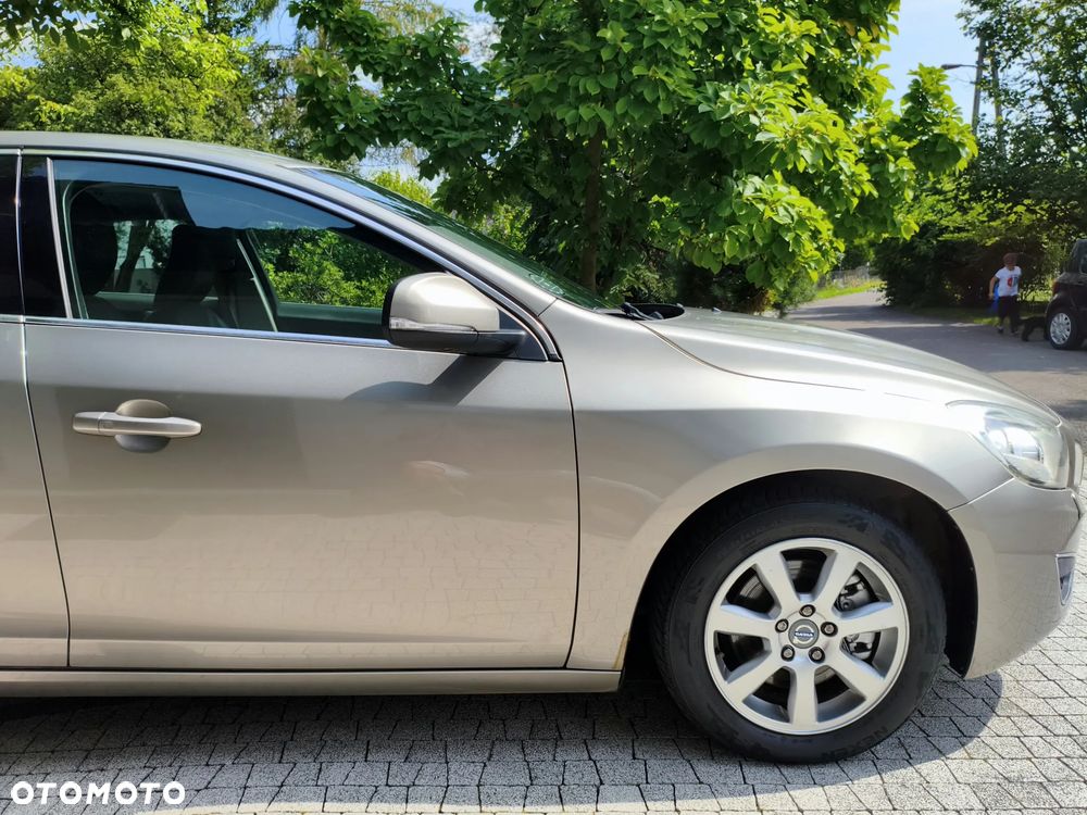 Volvo S60 DRIVe Summum - 8