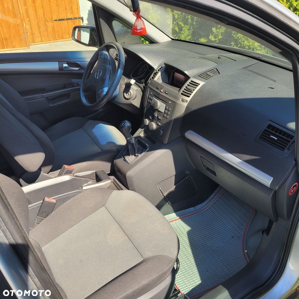 Opel Zafira - 8