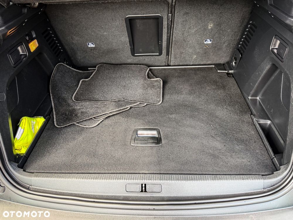 Peugeot 3008 BlueHDi 130 Stop & Start Active Business-Paket - 25