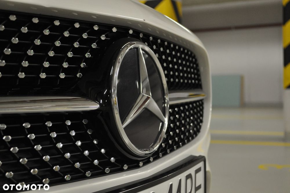 Mercedes-Benz Klasa A 180 AMG Line 7G-DCT - 5