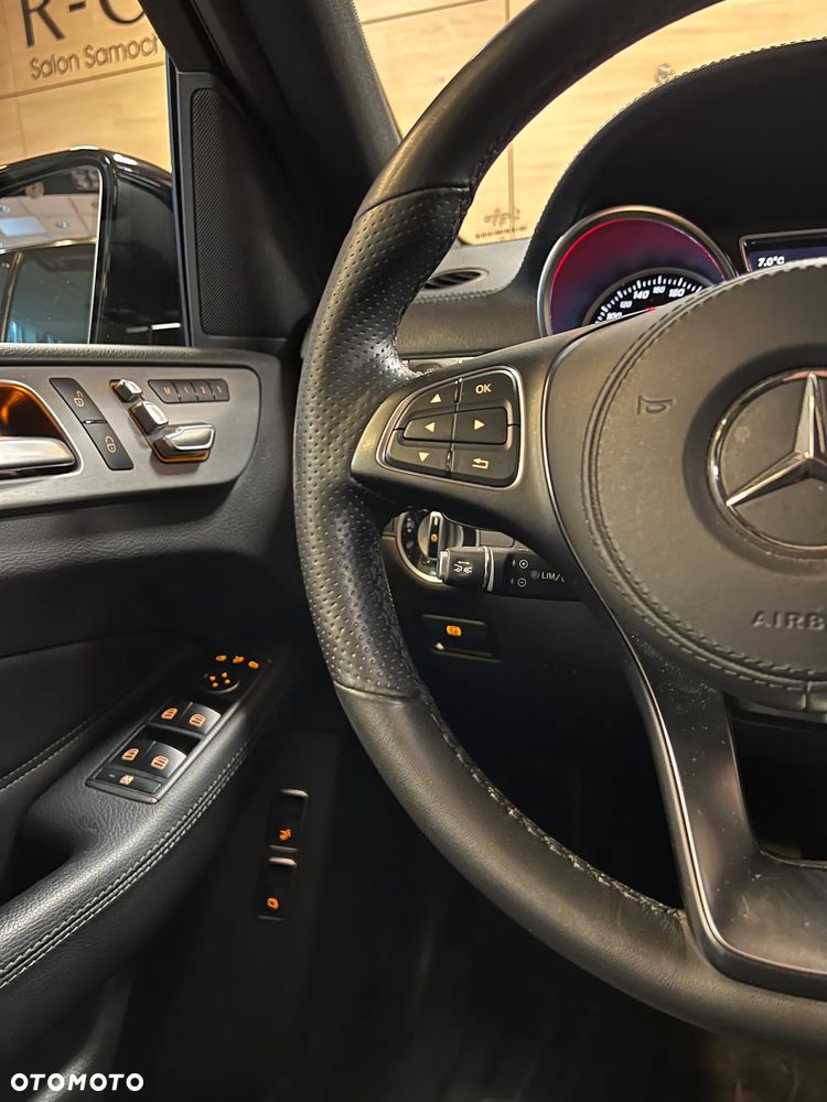 Mercedes-Benz GLS - 16