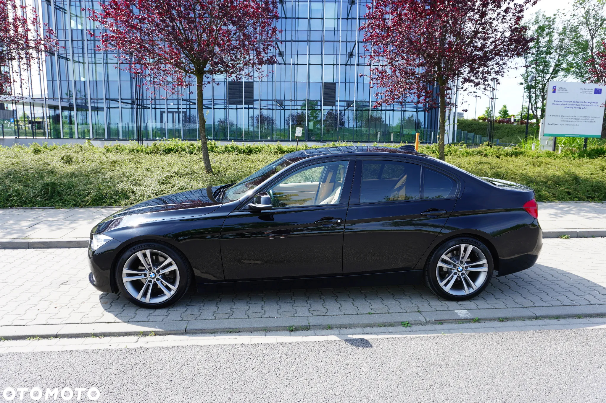 BMW Seria 3 328i Sport Line - 6