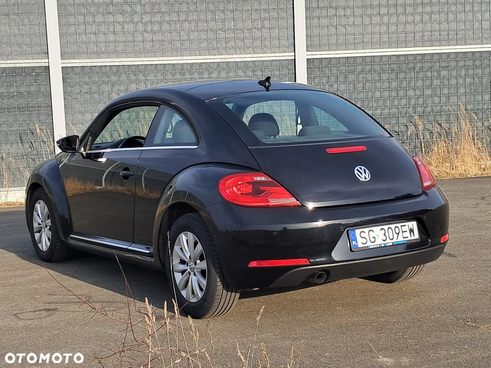 Volkswagen Beetle 1.6 TDI DPF Blue Motion Technologie Design - 23