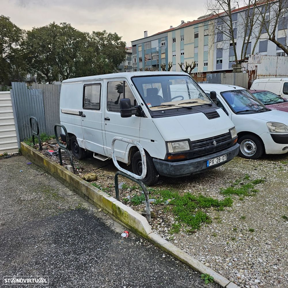 Renault Trafic 2.1 D T5 B3 - 4
