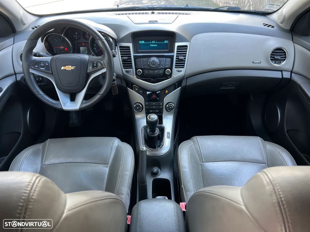 Chevrolet Cruze - 22