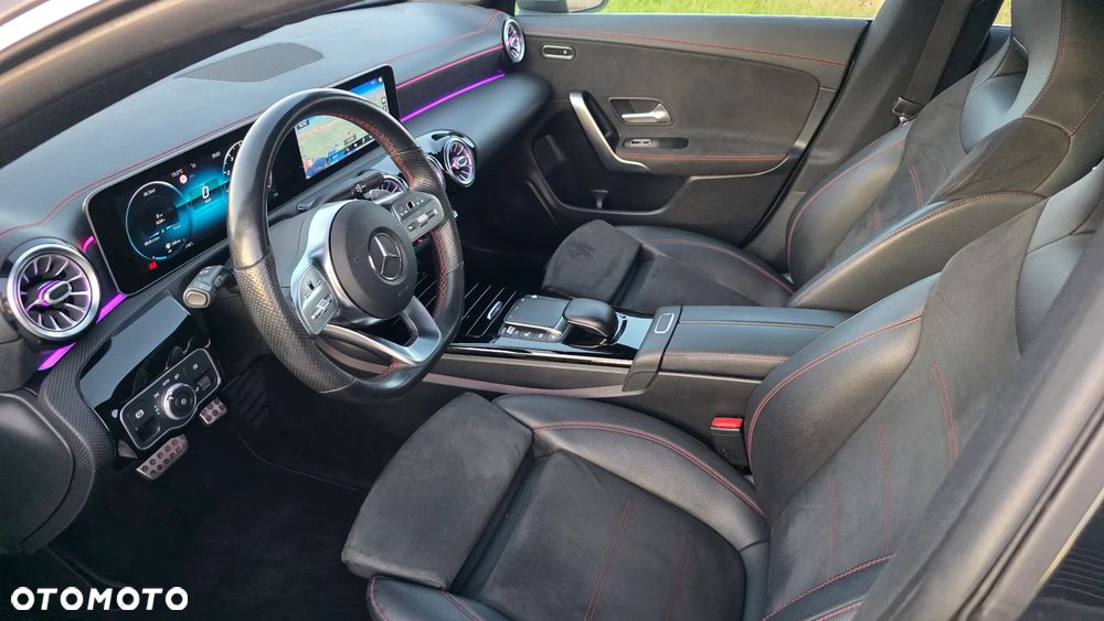 Mercedes-Benz CLA 180 7G-DCT AMG Line - 9