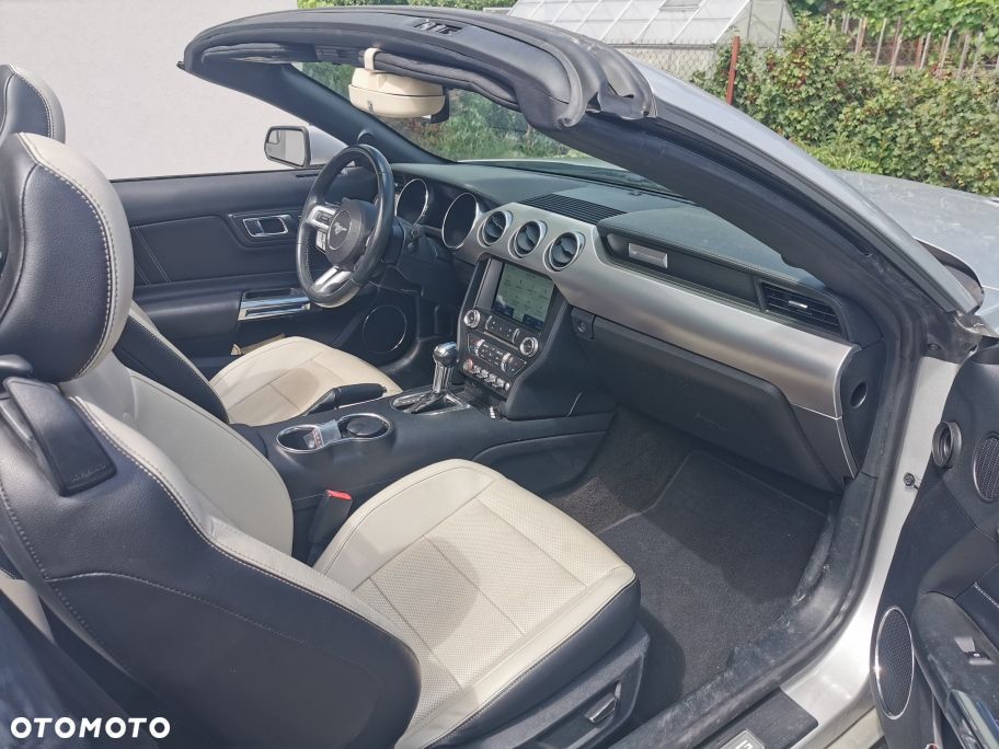 Ford Mustang 2.3 EcoBoost - 11