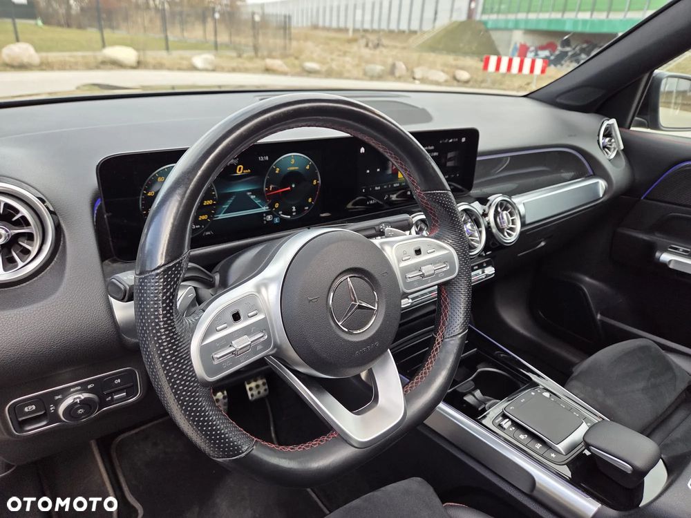 Mercedes-Benz GLB 220 d AMG Line 8G-DCT - 15