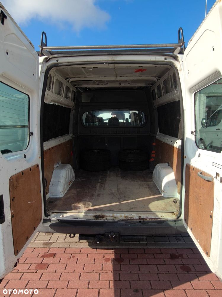 Ford Transit - 11