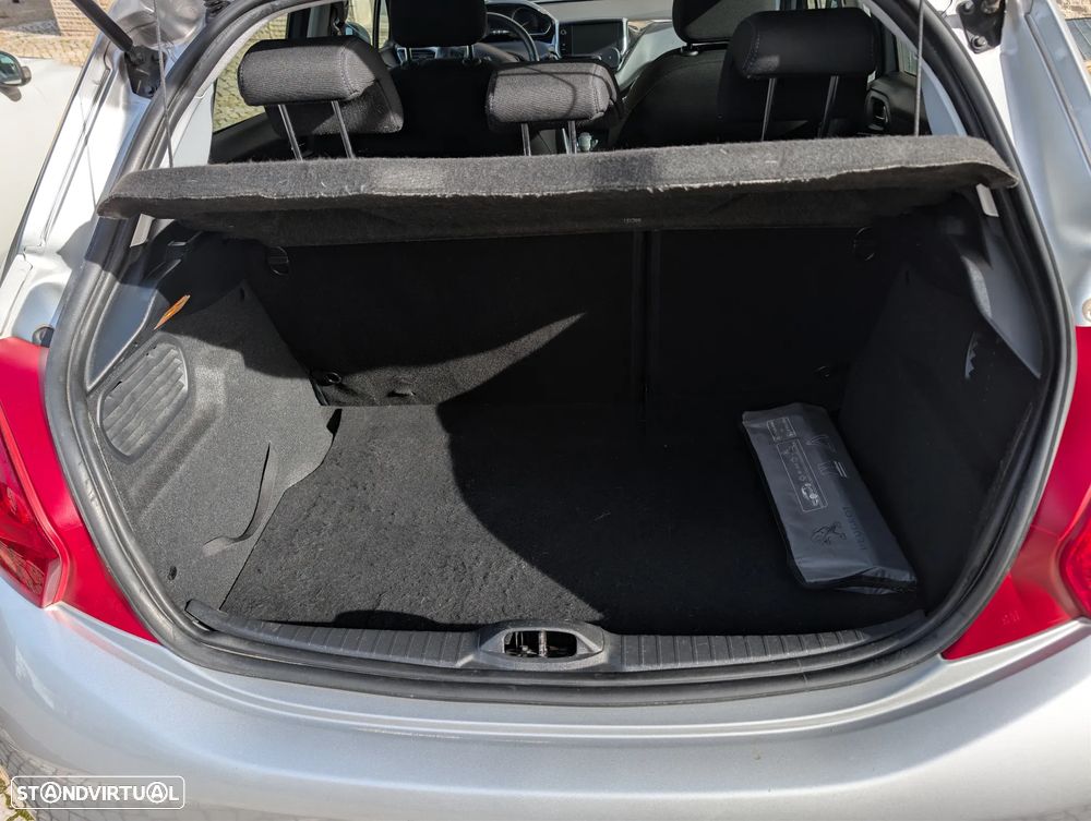 Peugeot 208 1.4 HDi Allure - 7