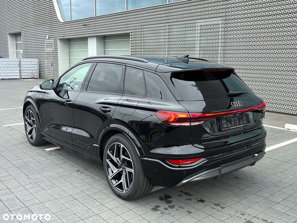 Audi Q6 e-tron - 10