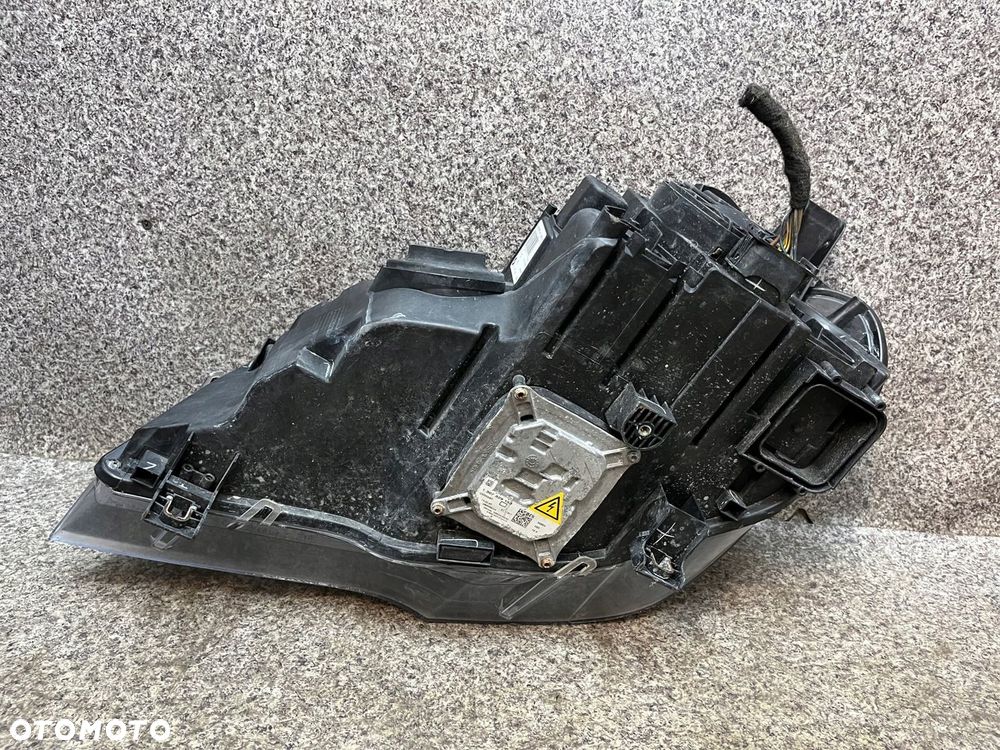 Lampa prawa przod przednia Bi-Xenon BiXenon nieskretny BMW X5 E70 ORG BDB - 4