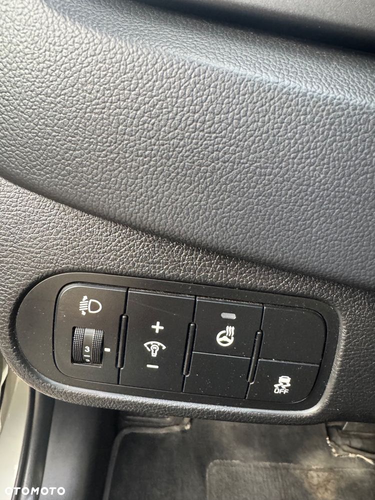 Kia Carens 1.7 CRDi 115 Dream-Team Edition - 16