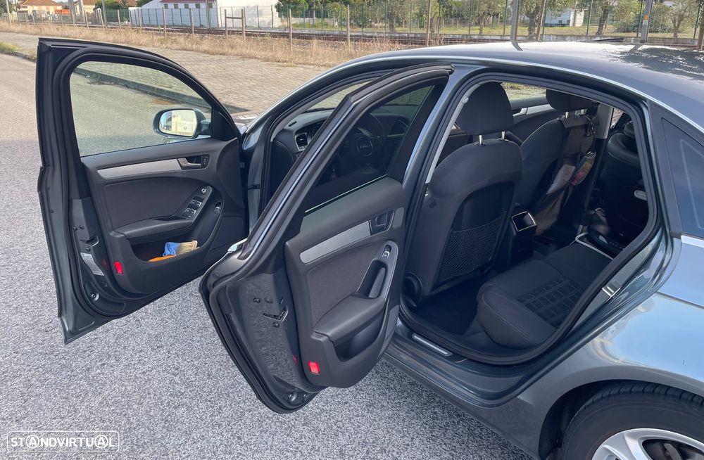 Audi A4 2.0 TDI - 14