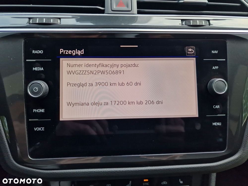 Volkswagen Tiguan 2.0 TDI Elegance DSG - 40