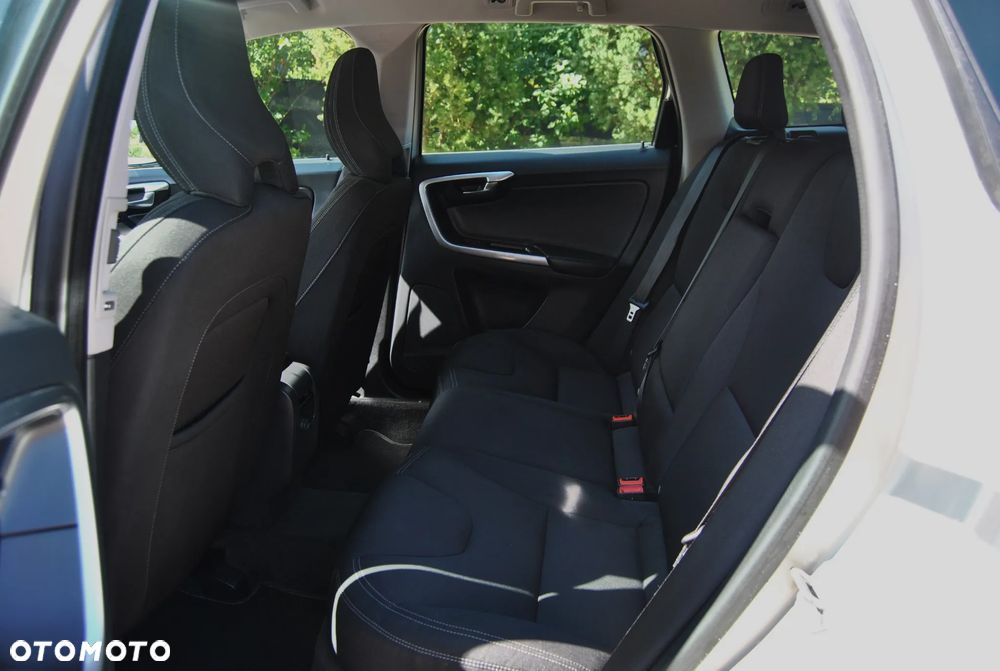 Volvo XC 60 D3 Geartronic Momentum - 6
