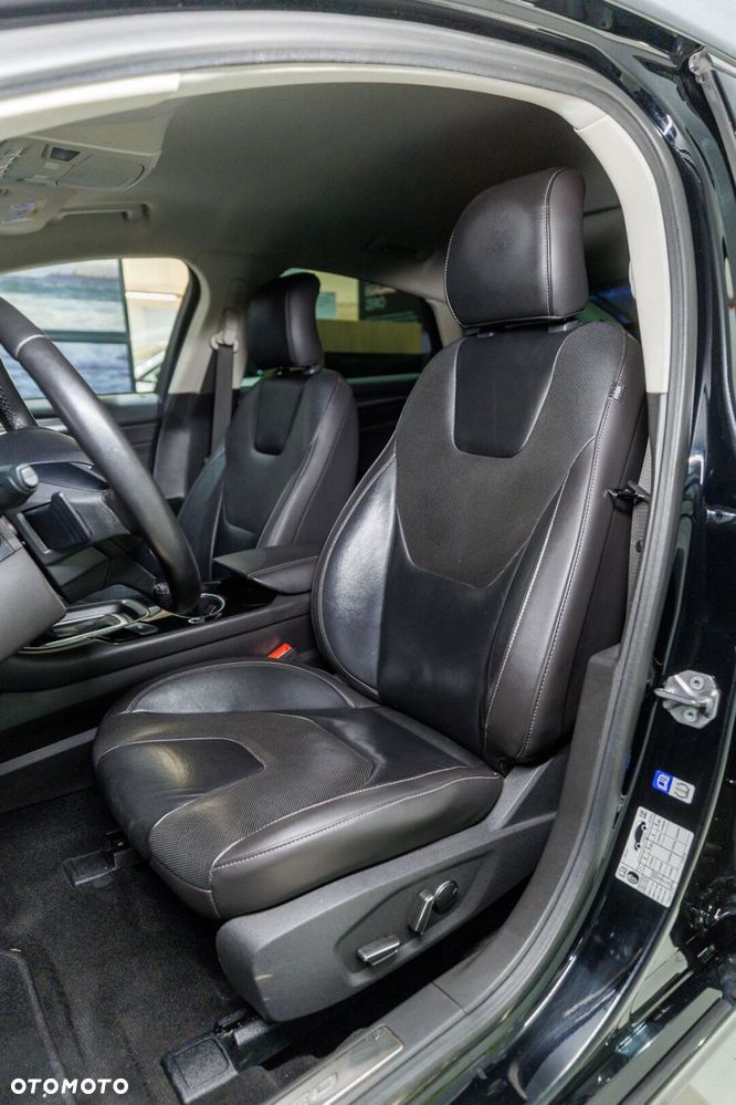 Ford Mondeo 2.0 TDCi Titanium PowerShift - 8