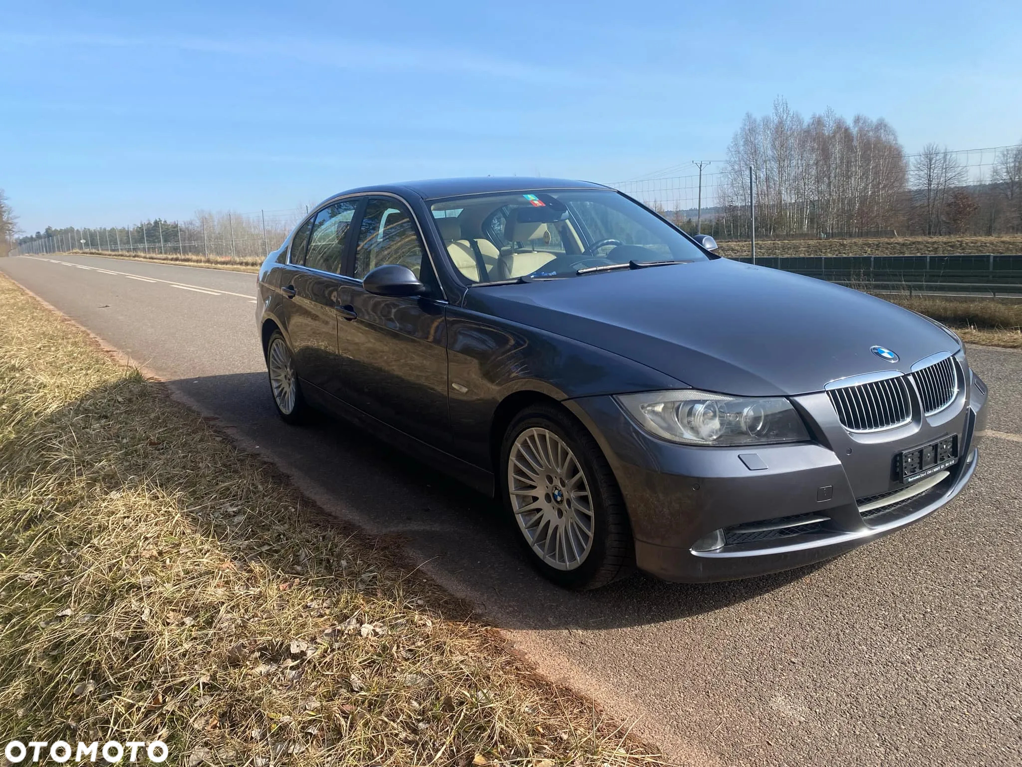 BMW Seria 3 330xi - 2