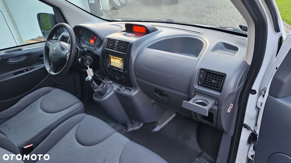 Peugeot Expert 2,0HDI 163KM L2 Długi 2016Rok Klima Webasto Kamera Nawigacja Hak Super Stan - 28