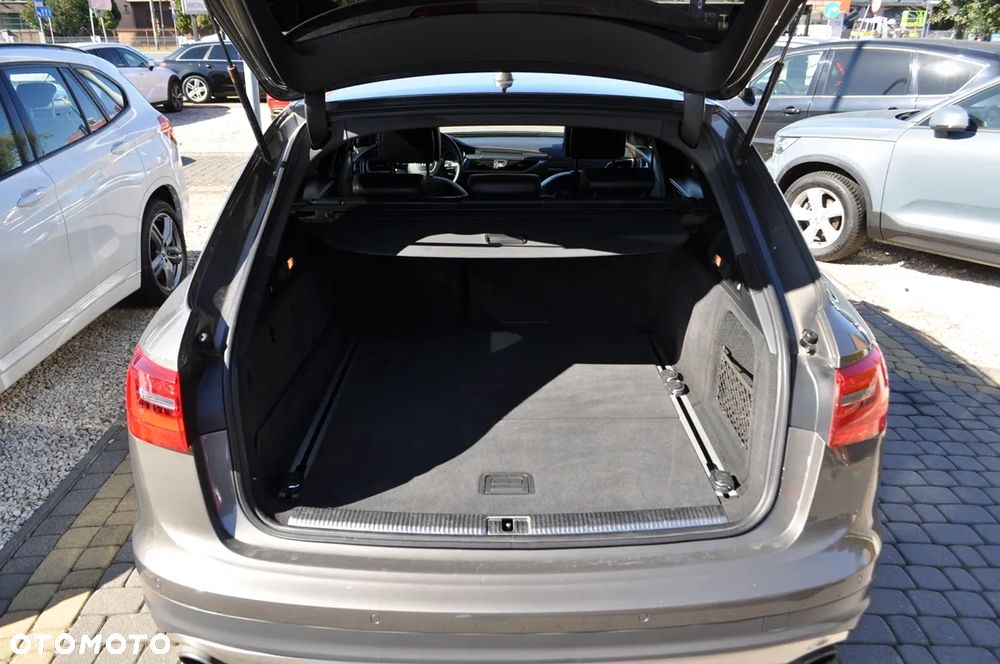 Audi A6 Allroad - 36