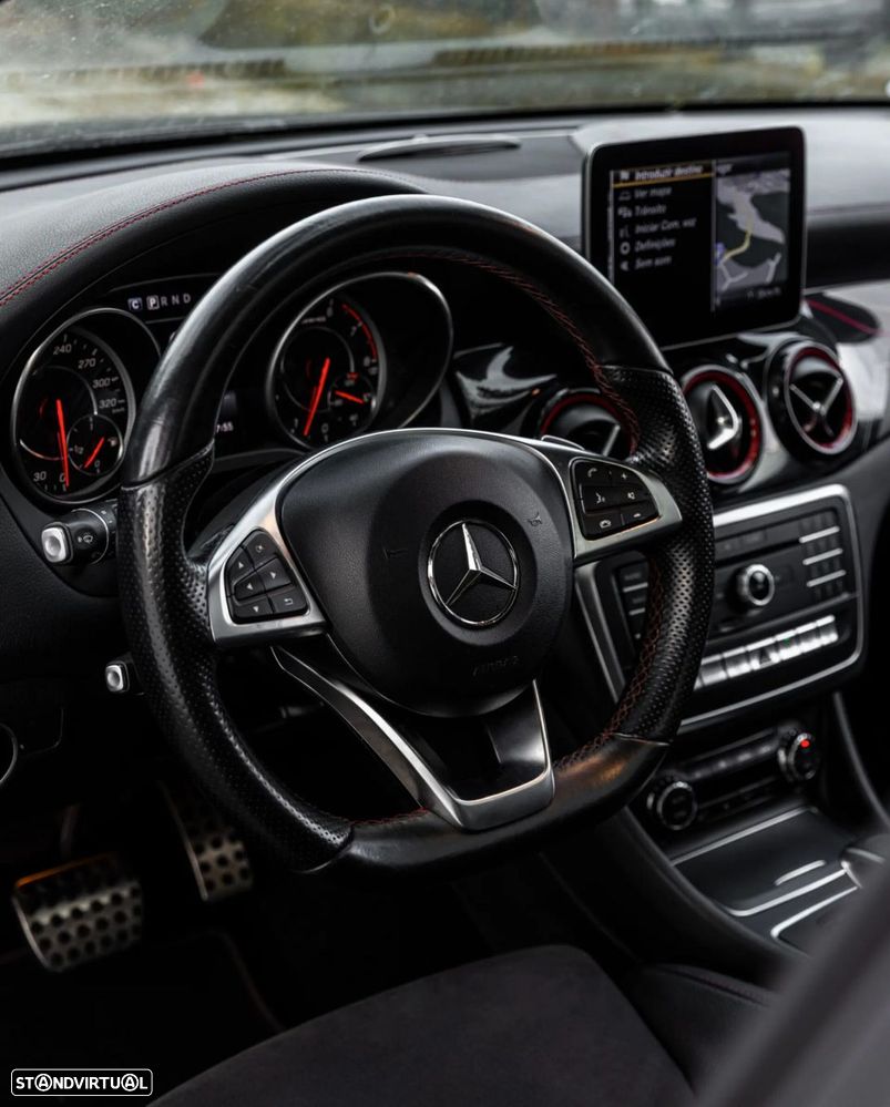 Mercedes-Benz CLA 45 AMG - 12