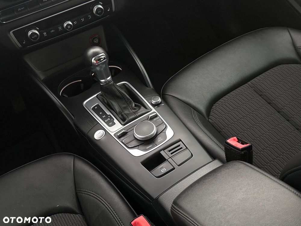 Audi A3 Sportback 1.2 TFSI S tronic S line Sportpaket - 21