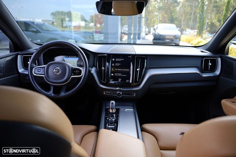 Volvo XC 60 2.0 T8 PHEV Inscription AWD - 24