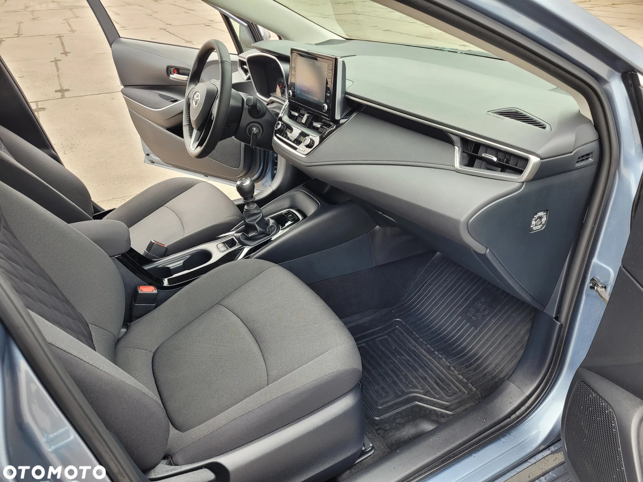 Toyota Corolla 1.5 Comfort - 8