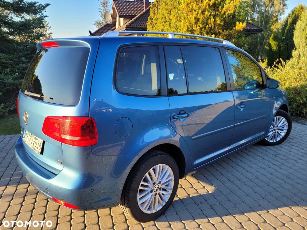 Volkswagen Touran - 25