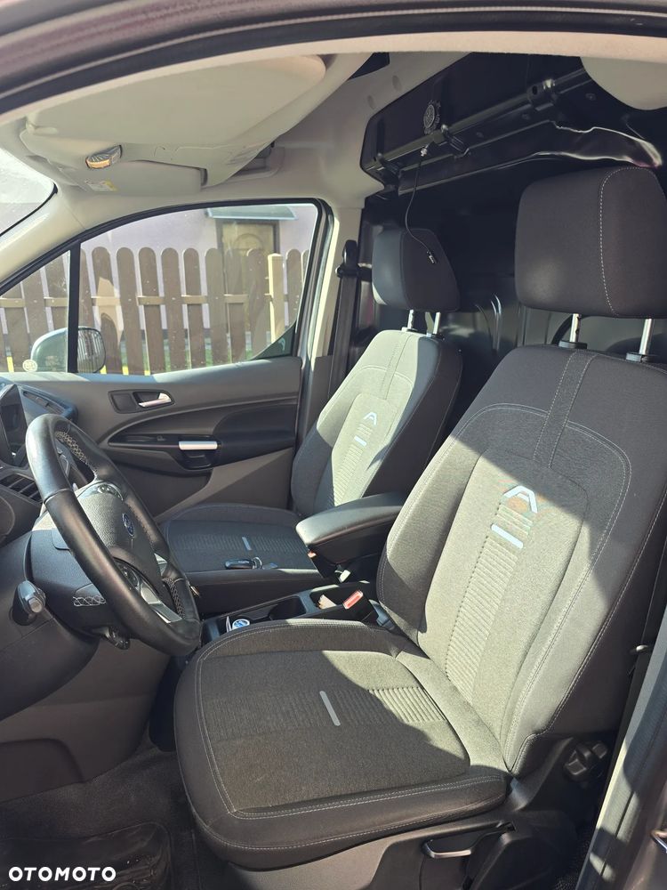Ford Transit Connect - 12