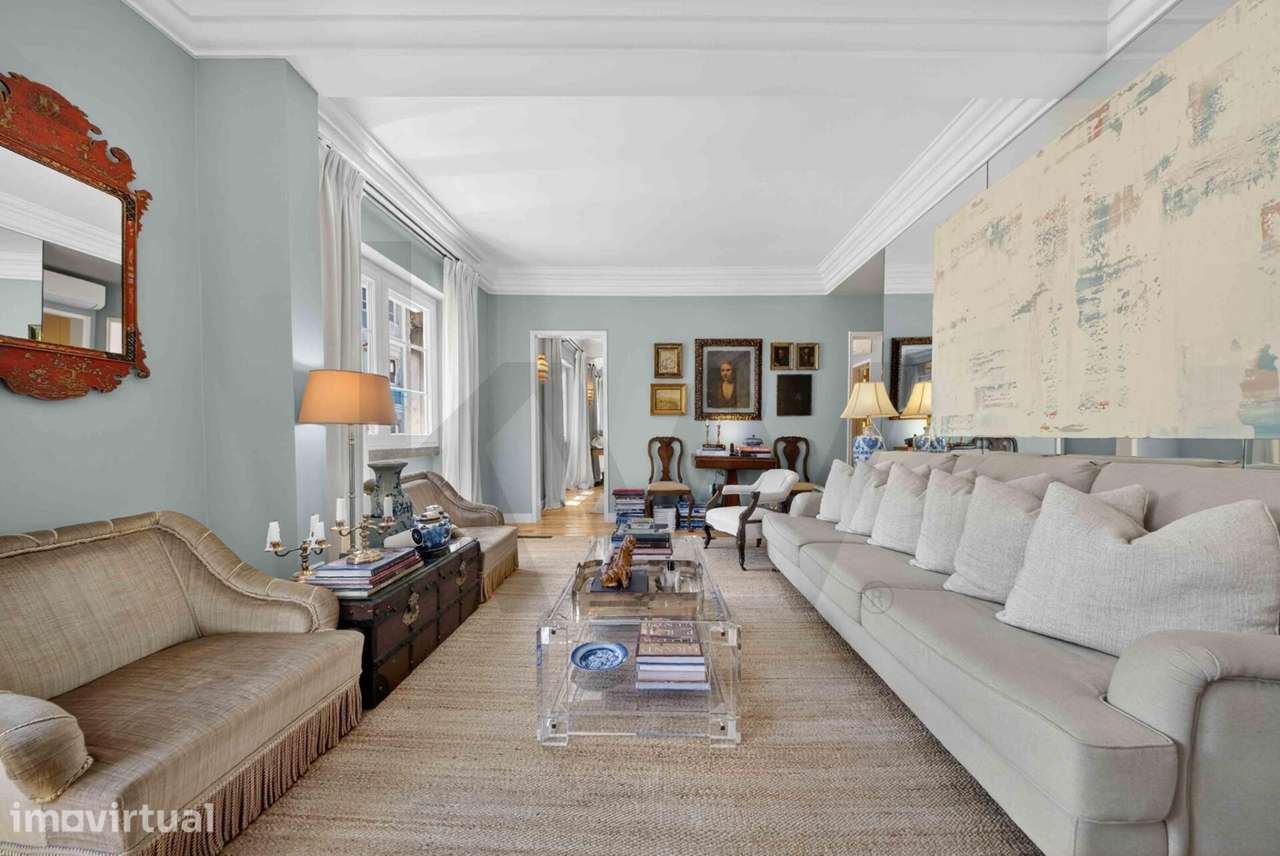Elegante Apartamento T2 Renovado na Estrela, Lisboa - Grande imagem: 4/30