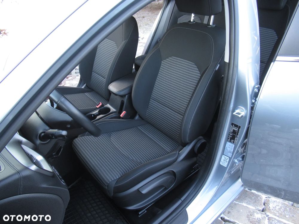 Kia Ceed 1.5 T-GDI M - 6