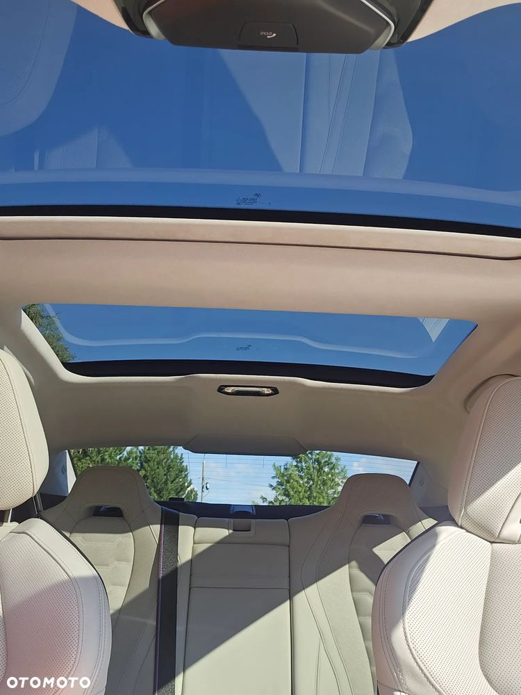BMW Seria 8 - 25
