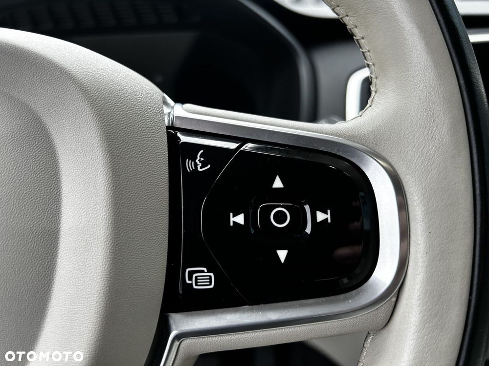 Volvo XC 90 - 15